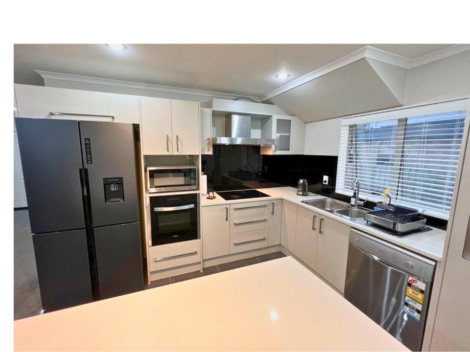 Bright&Cozy Room - Homestay Style - On Street Parking Only Auckland Esterno foto